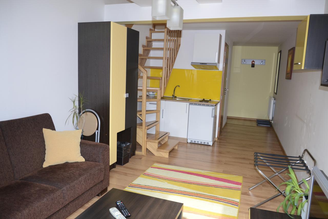 Alex Pension Presov Bagian luar foto